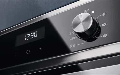 Electrolux SteamCrisp 700 EOC5E70X - Ovn - til indbygning - niche - bredde: 56 cm - dybde: 55 cm - højde: 57.8 cm - med selv-rengøring - Klasse A - rustfrit stål