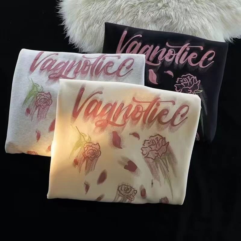 Lingaris - Losse hoodie met rozenprint