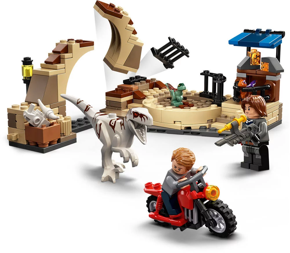LEGO®JURASSIC WORLD  76945 - LA POURSUITE EN MOTO DE L'ATROCIRAPTOR