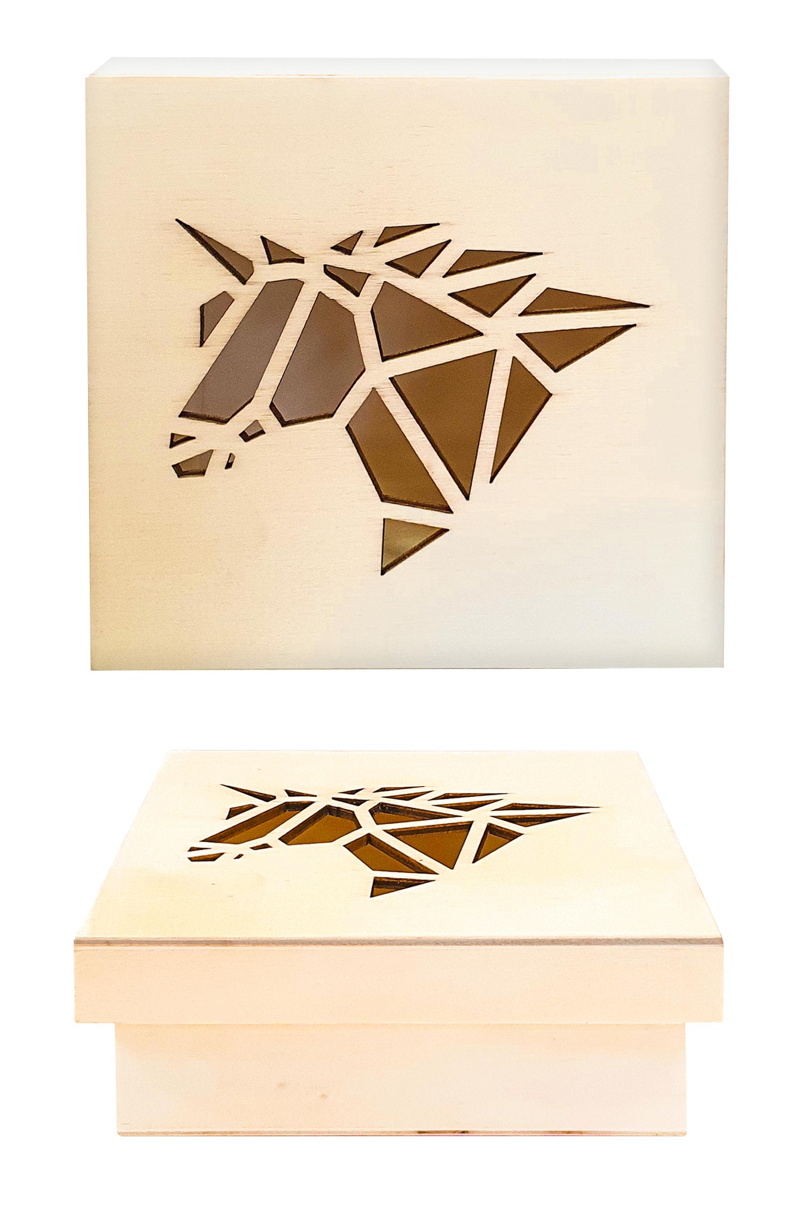BOITE EN BOIS DECOUPE ORIGAMI LICORNE 11.3 X 11.3 X 5CM