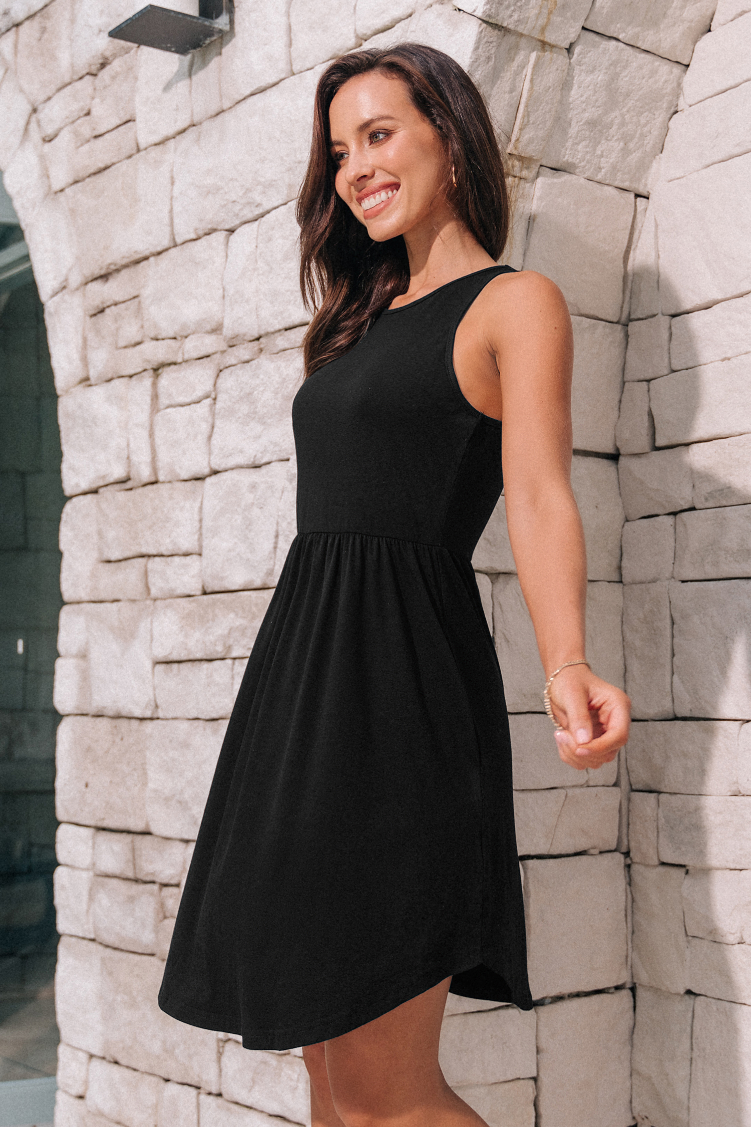 Robe mini à col rond noire