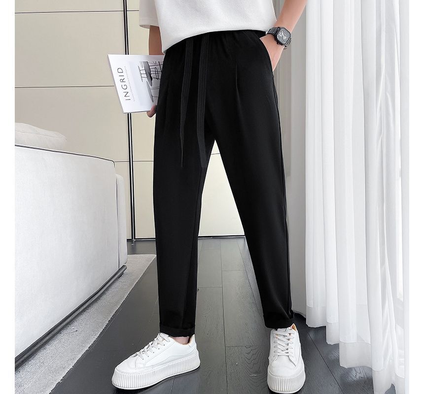 Andrei - Mid Rise Plain Tapered Pants