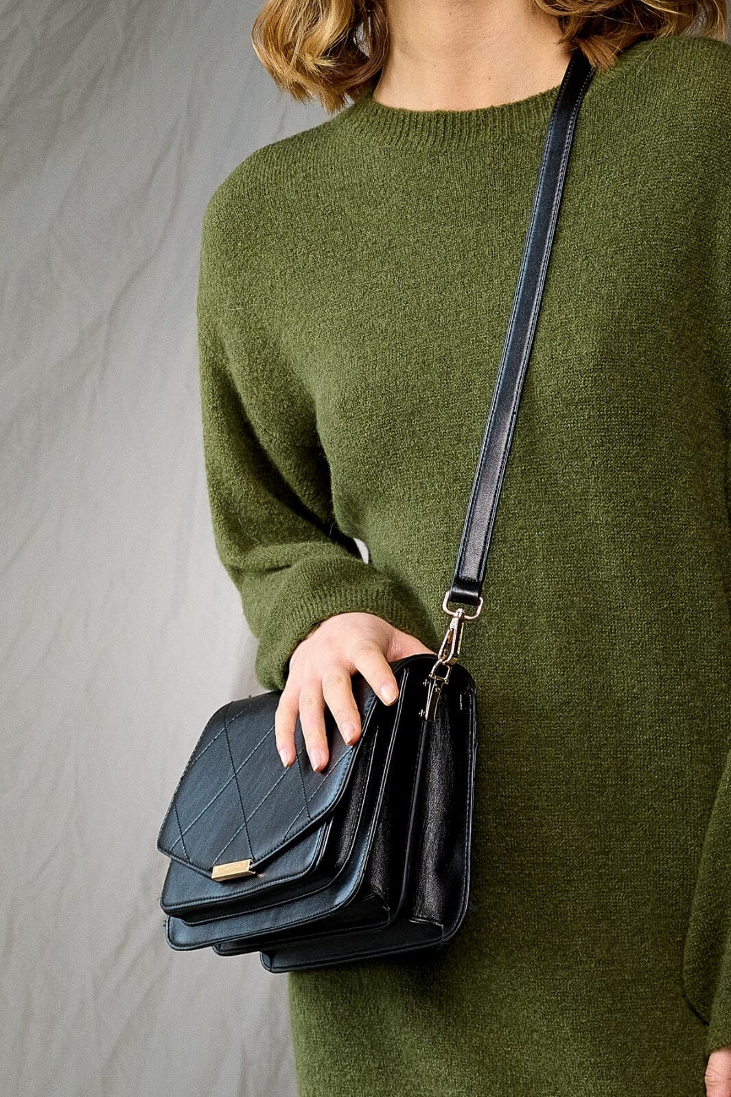 Noella Blanca Multi Compartment Bag 12112012