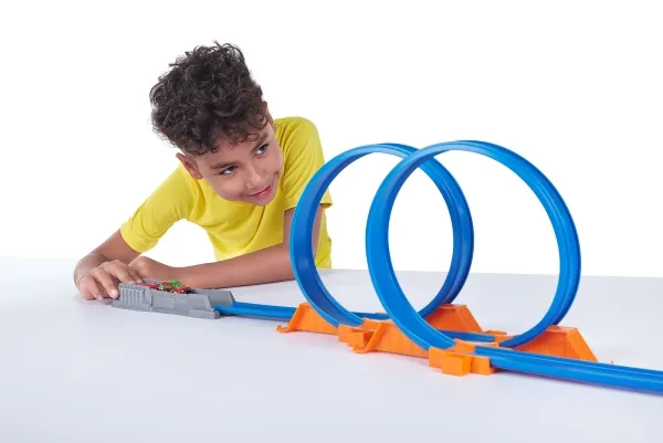 Metal Machines T-Rex Attack Building Trackset with Mini Racing Car