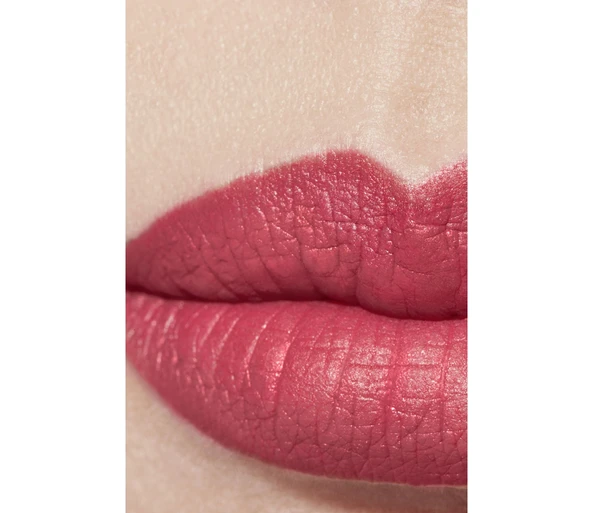 CHANEL ROUGE ALLURE VELVET Le rouge velours lumineuxAllure Velvet La Favorite43