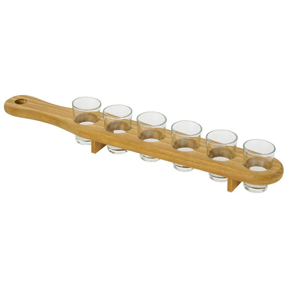 Planche en pin avec 6 verres à shooter