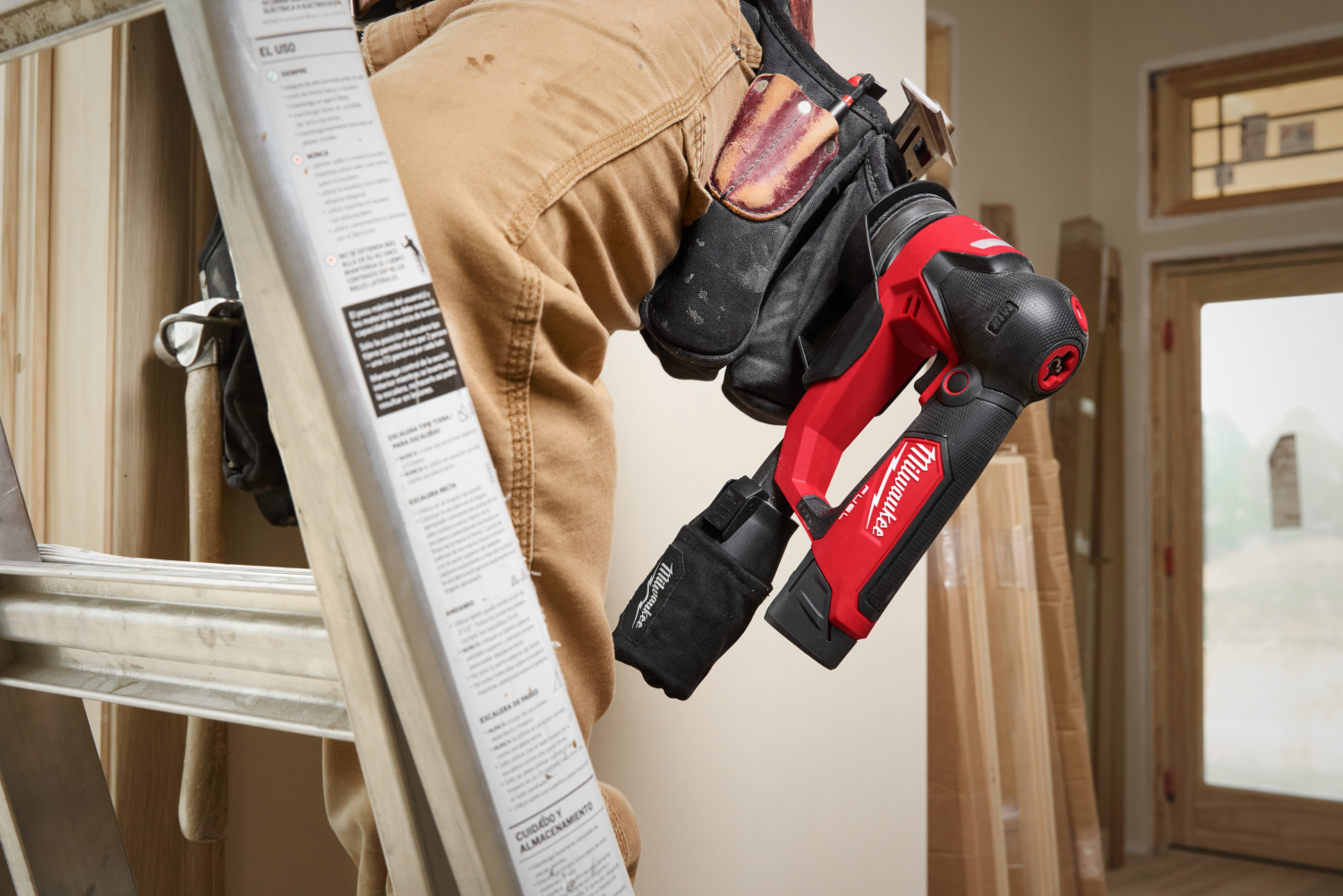 Milwaukee M12 FSDR75-202B 12V Li-ion accu Exentrische schuurmachine set (2x 2.0Ah accu) in tas - 75mm