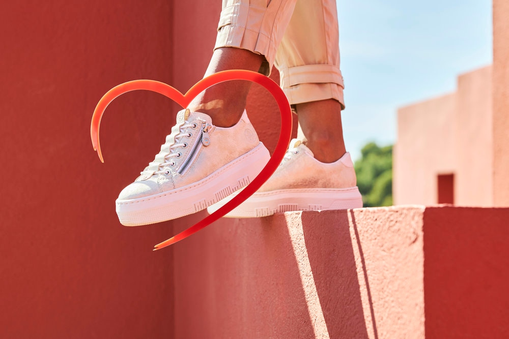Rieker Plateausneaker  Sneaker, Slip-On Sneaker, Slipper mit Schaftrandpolster