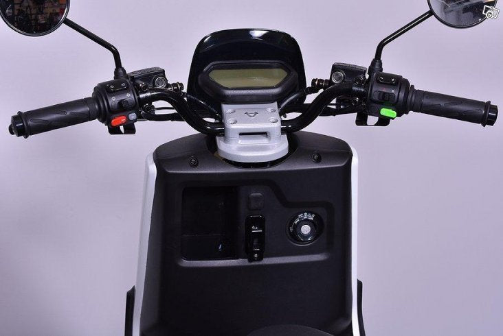 Scooter électrique NIU NQi Cargo