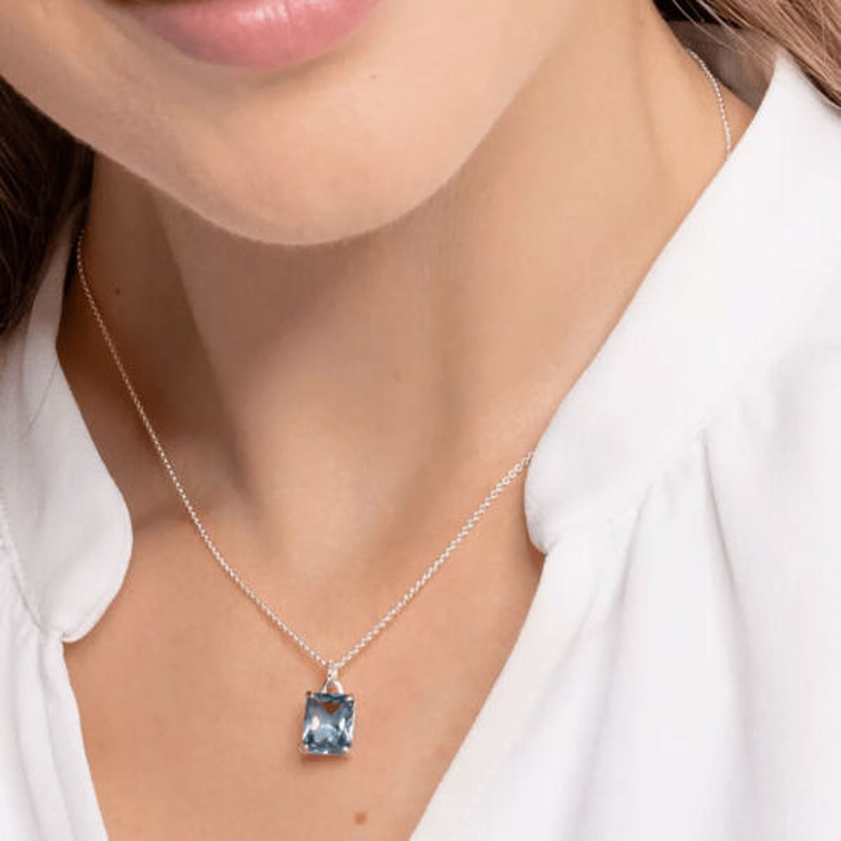 Collier Thomas Sabo argent pierre bleue