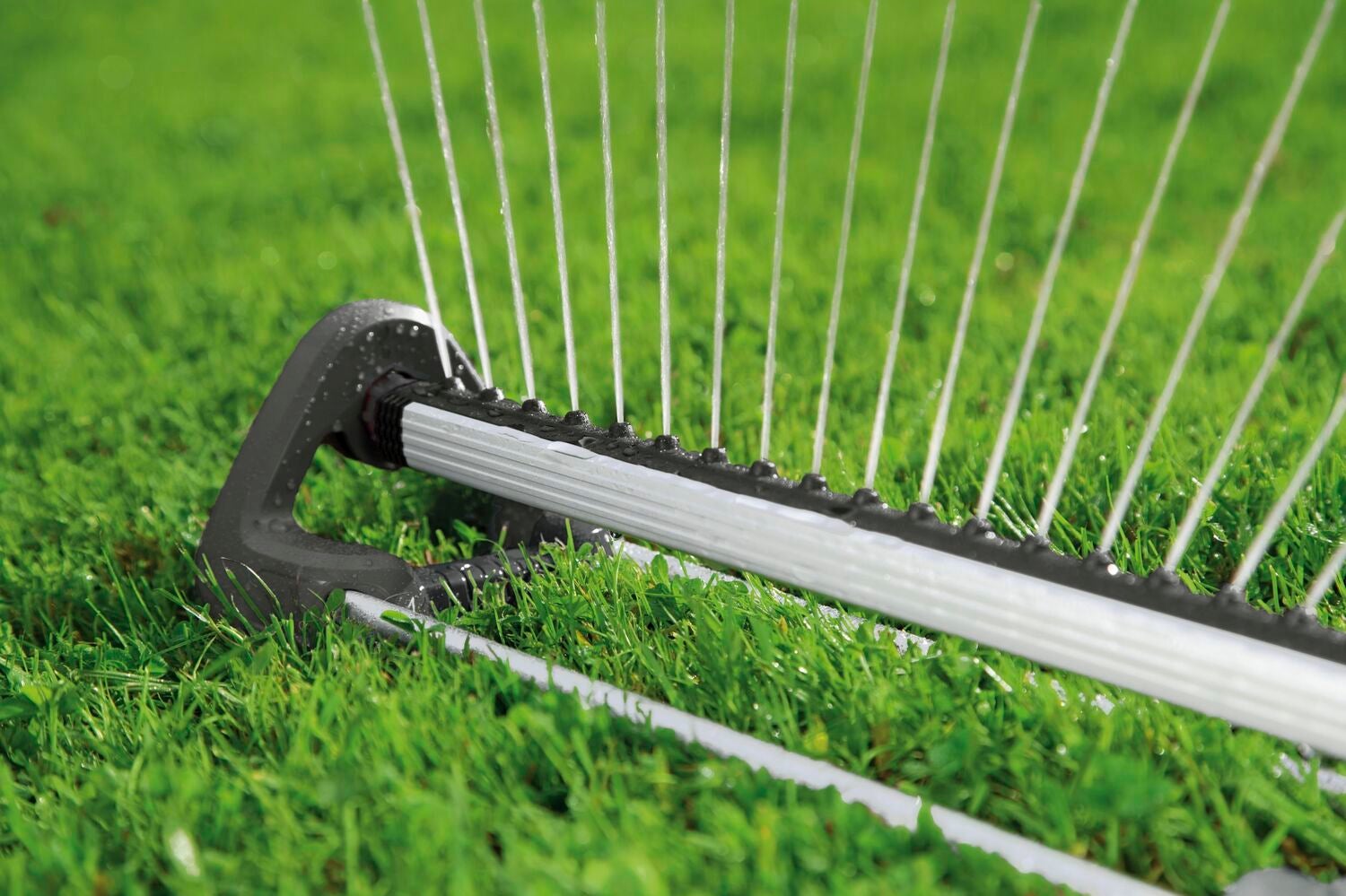 Gardena zwenksproeier Aqua M