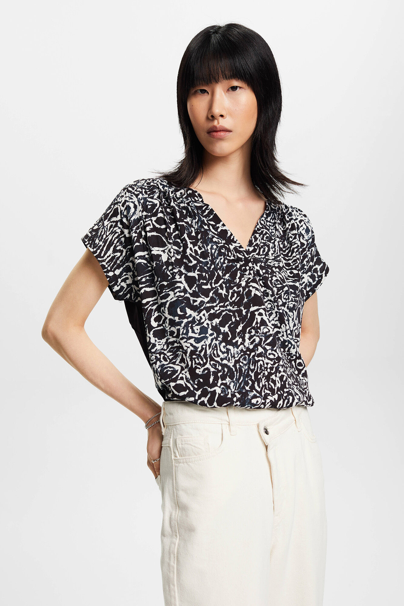 Blusa de viscose estampada - Preta