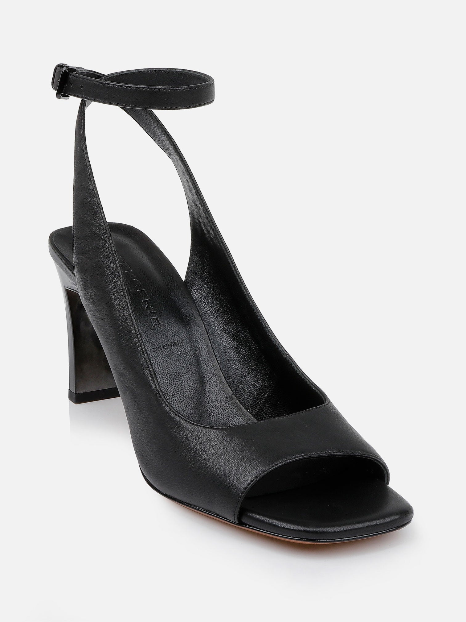 SAFIA, black
