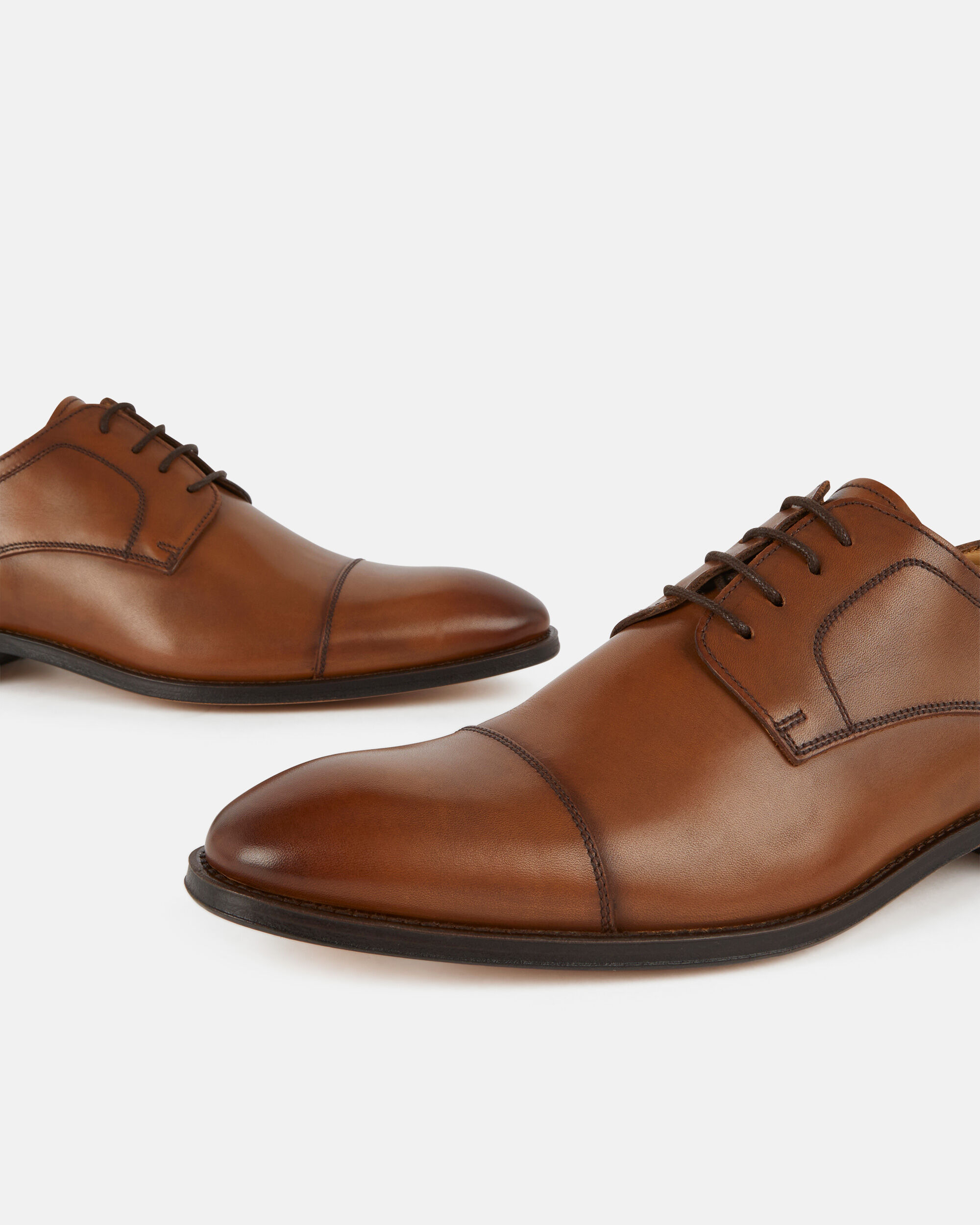 DERBY GULIATE Cuir