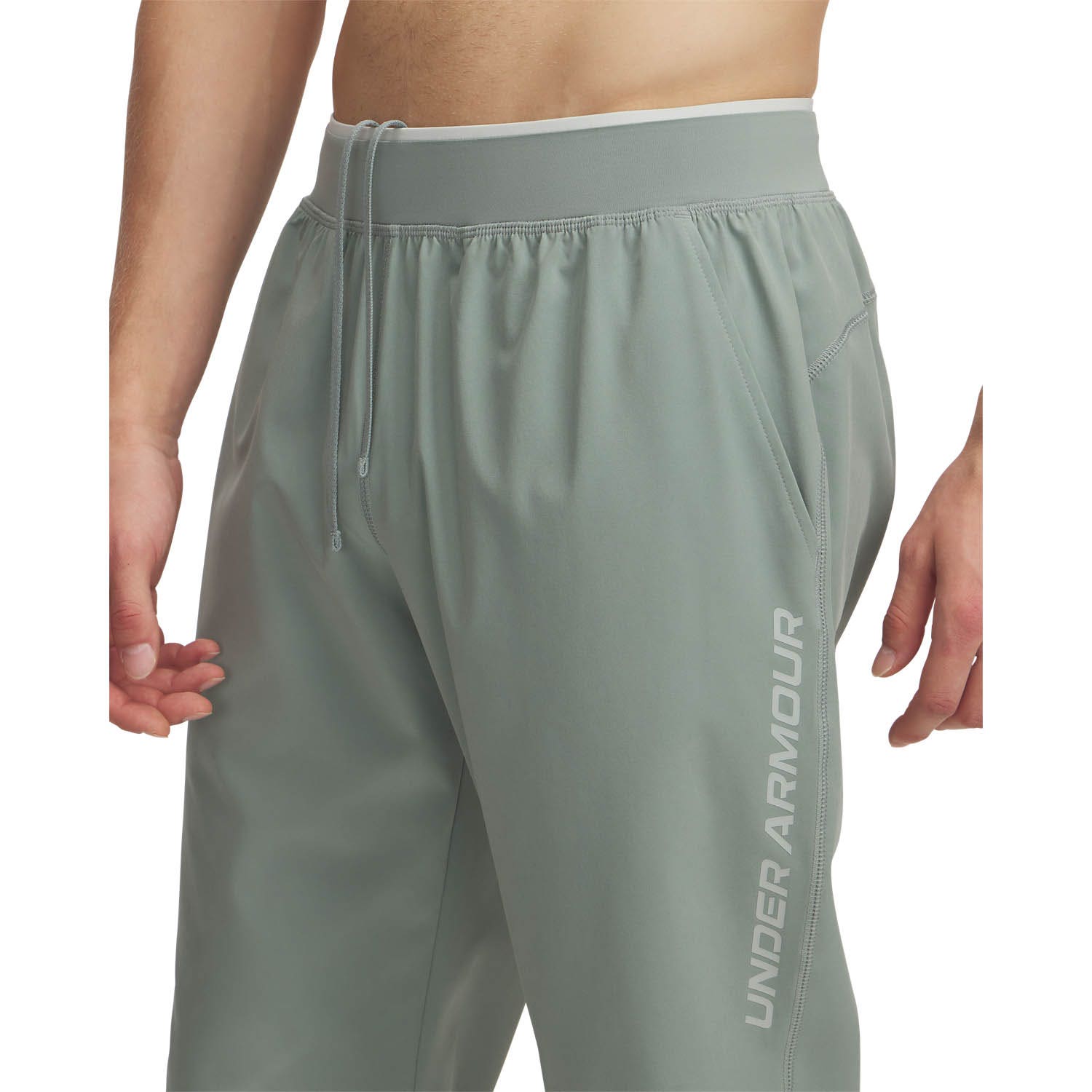 Under Armour  Launch Pants