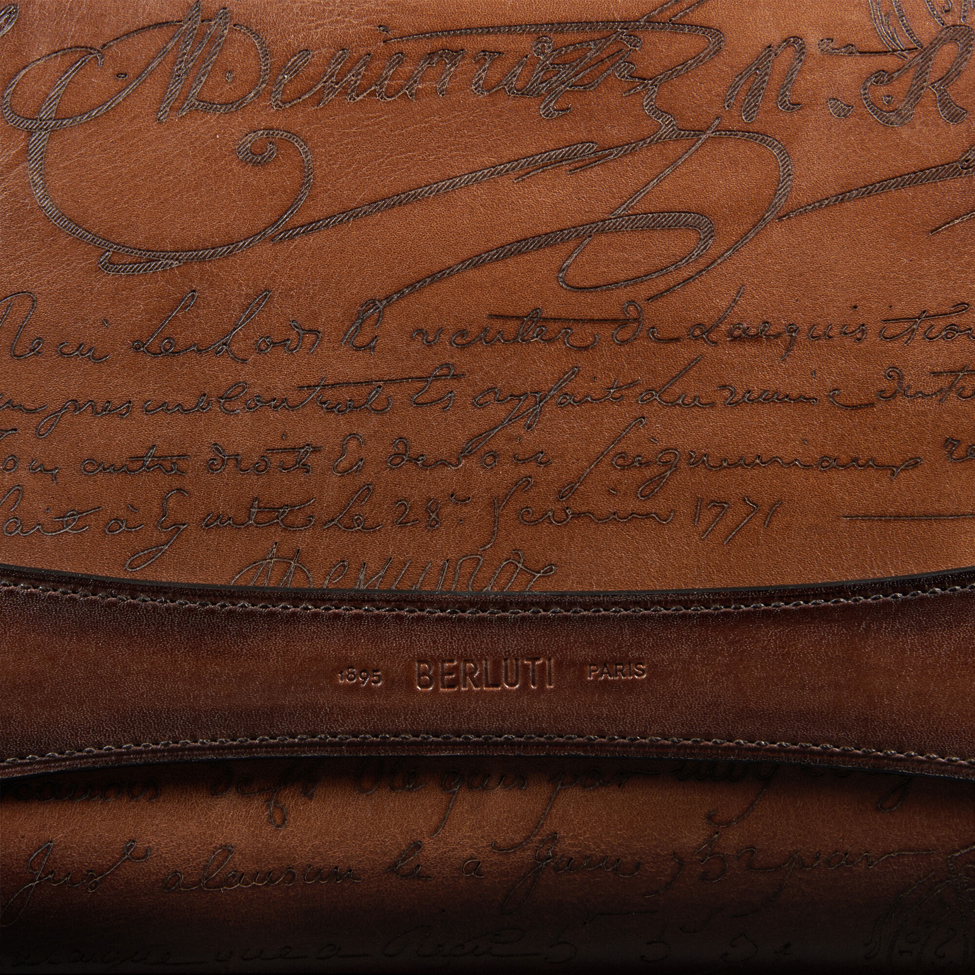 Pochette Zippee Rosewood En Cuir Scritto