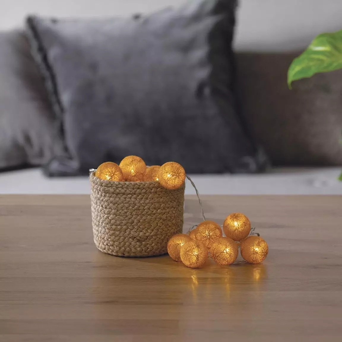 Guirlande lumineuse déco 16 boules 2,61 m Loula Jaune moutarde