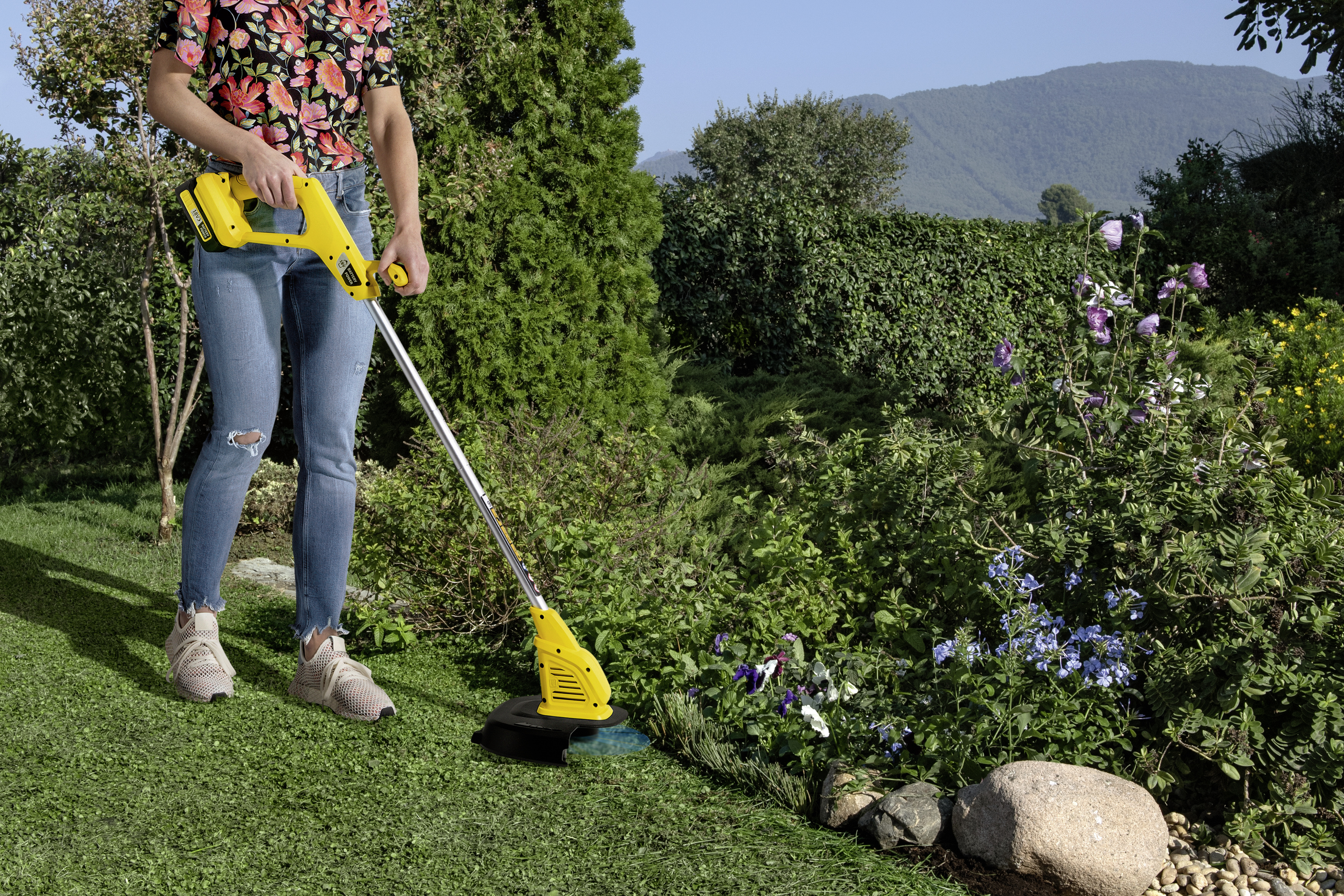 Kärcher LTR 18-25 Battery Lawn trimmer without battery