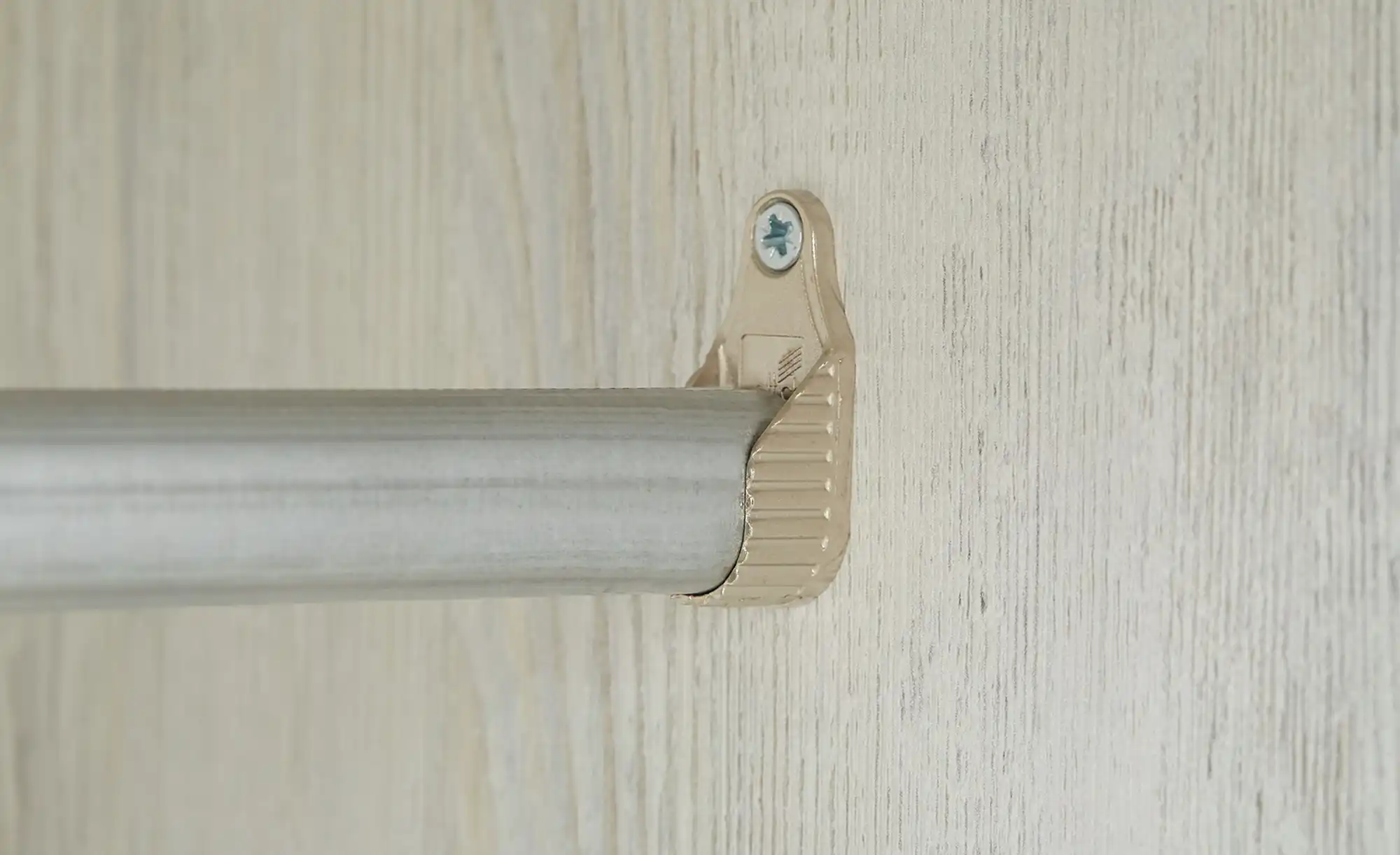 Kleiderschrank 1-türig Mola