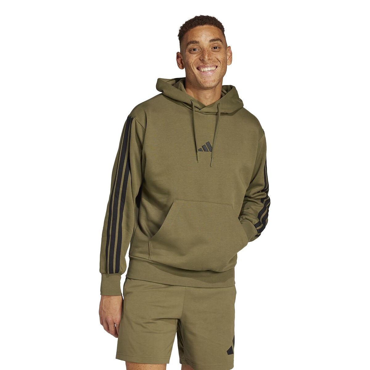 ADIDAS ROUPAS ESPORTIVAS<br>Moletom essencial com três listras
