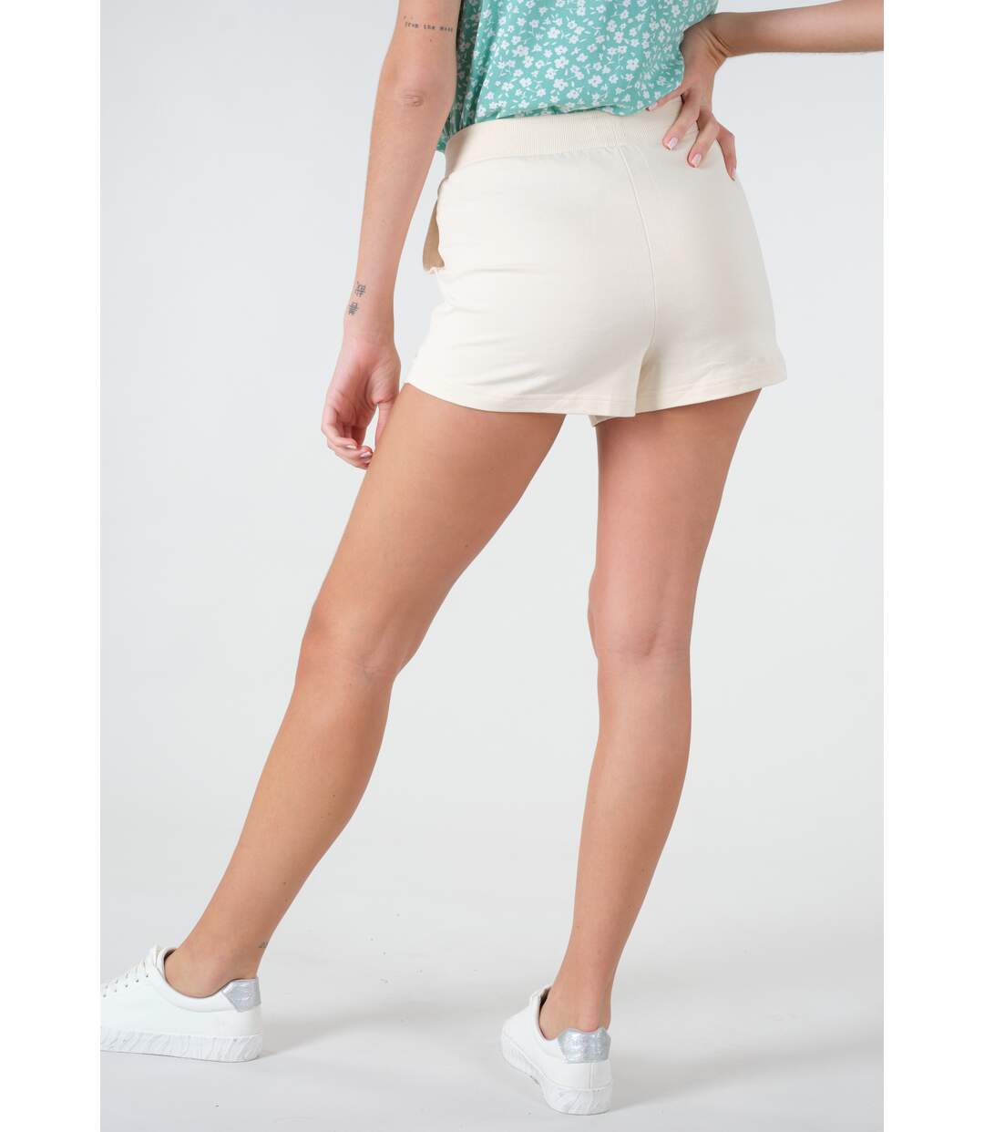 Short décontracté uni NAHYA