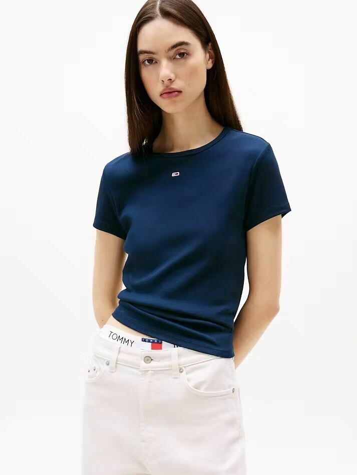 TOMMY JEANS<br>Camiseta com gola redonda e mangas curtas