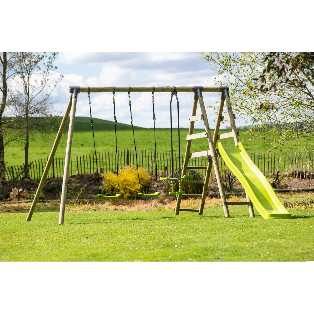 Spielcenter aus Holz