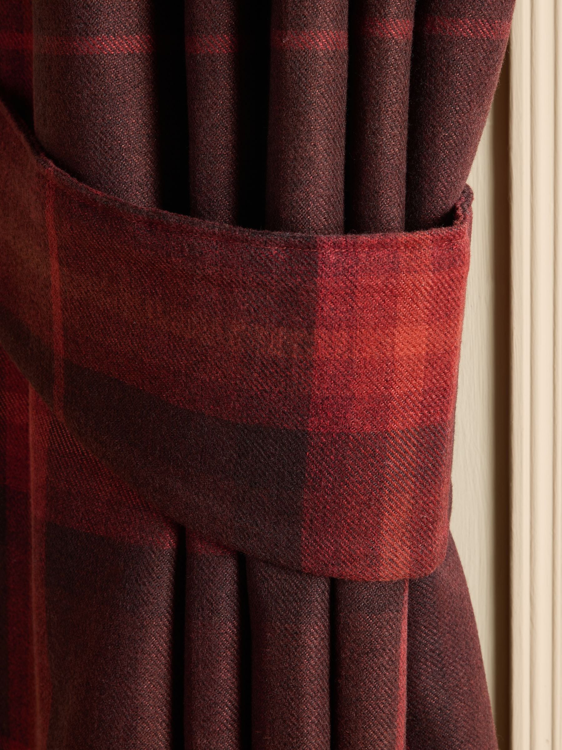 Set of 2 Brushed Check Curtain Tie Backs