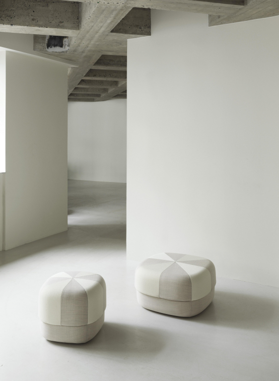 Normann Copenhagen Circus Duo poef small blauw
