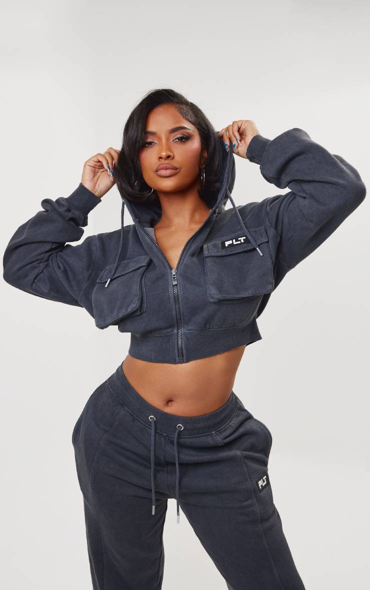 Washed Charcoal Prettylittlething Shape Sweat À Casynthétiqueche Court Cargo