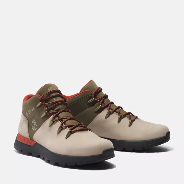 Bota de caminhada impermeável Sprint Trekker para homens na cor bege.