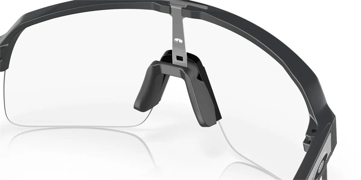 Oakley Sutro Lite Matte Carbon w/ Clear Photochromic