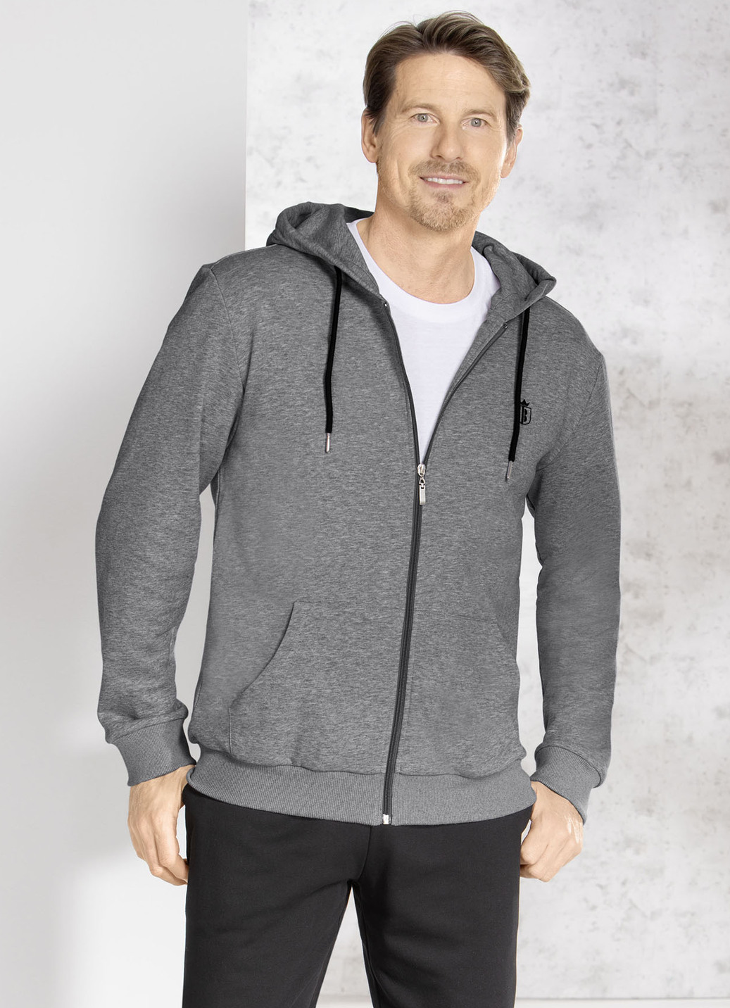 Kapuzenjacke in 4 Farben