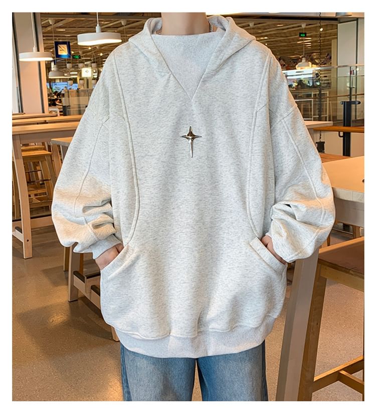 Bay Go Mall - Hoodie met opstaande kraag en sterrendetail
