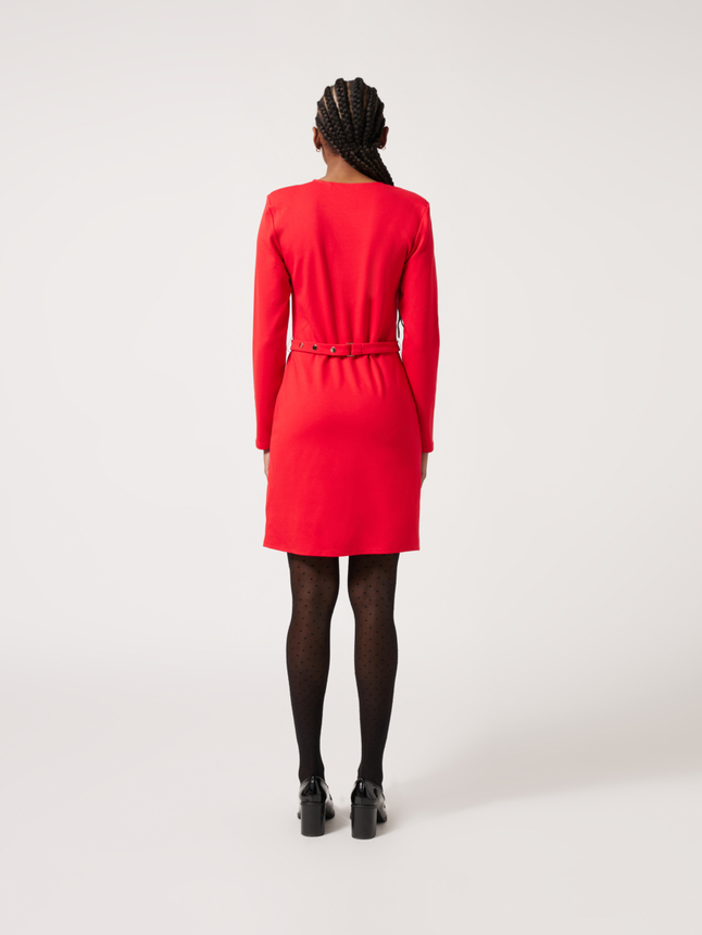 Robe moulante ceinturée