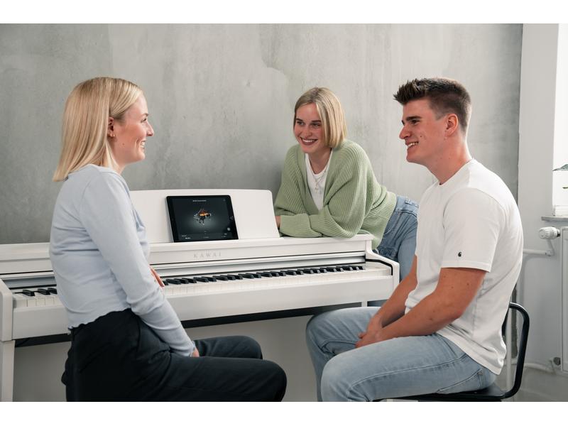 Kawai E-Piano CN-201 – Weiss Digitalpiano mit Bluetooth-MIDI-Konnektivität und integrierten Lern- und Aufnahmefunktionen