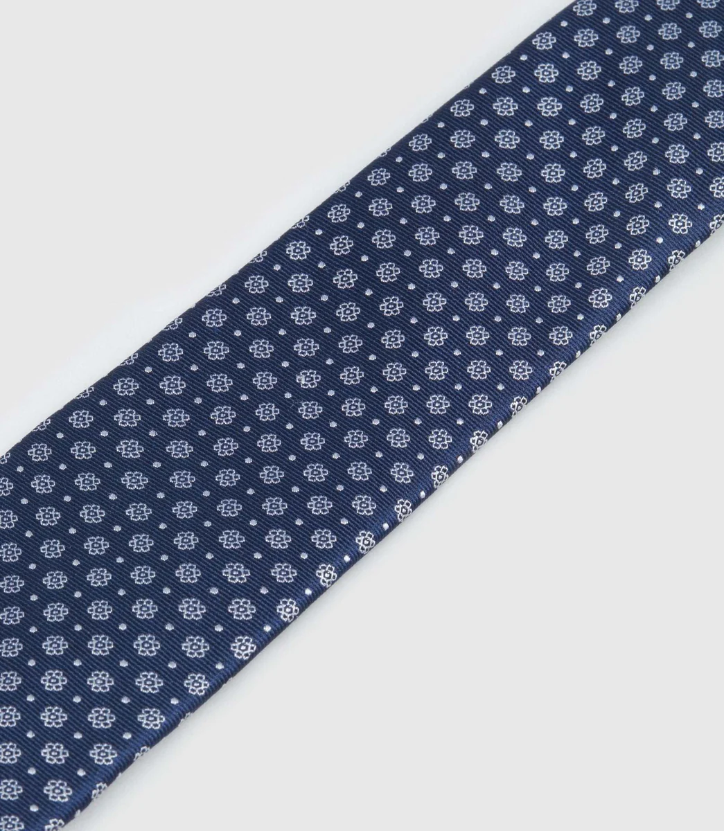Cravate marine motif floral 