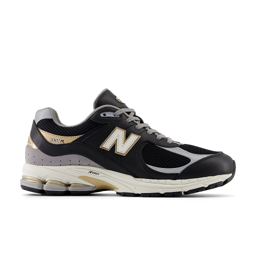 New Balance 2002R Sneakers, Black/Gold , 44