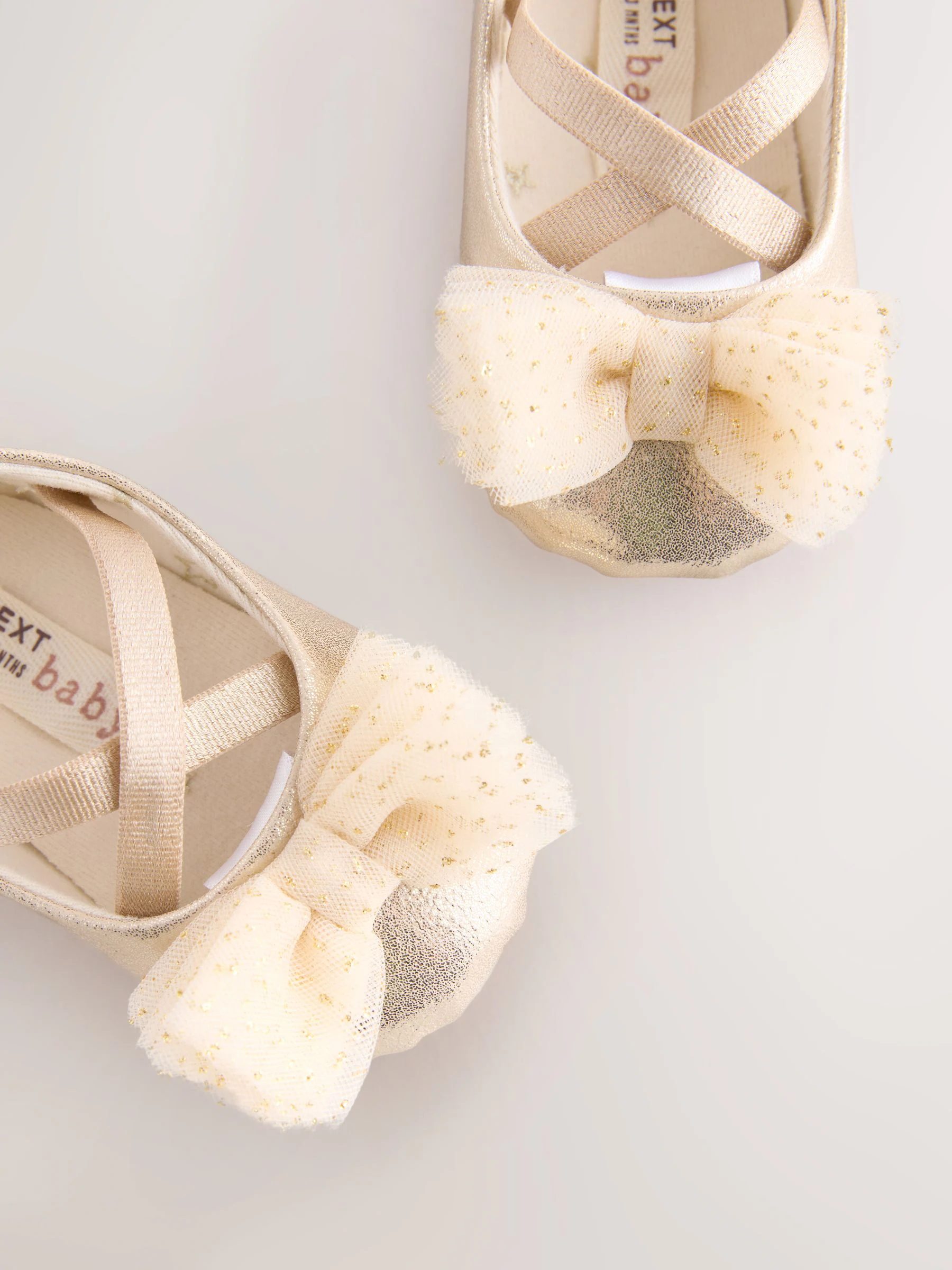 Goud - Feestelijke babyschoenen met strik (0-18mnd)