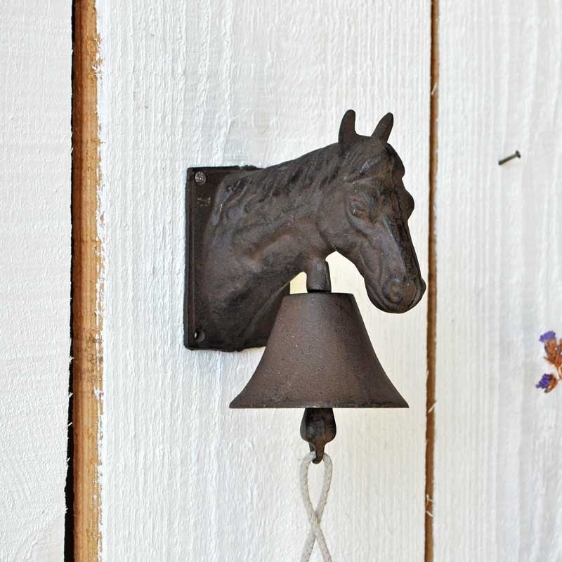 Cloche d'entrée fonte cheval 15x10x19cm