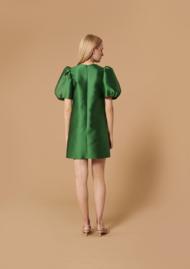 Robe Rettelverte en satin