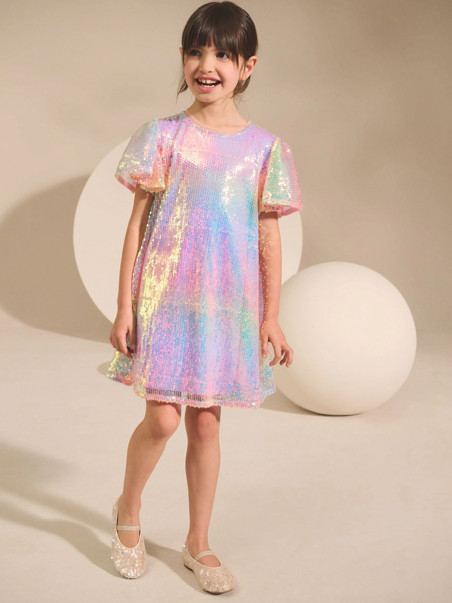 Regenboog - Feestelijke jurk met engelmouwen en pailletten (3-16jr)