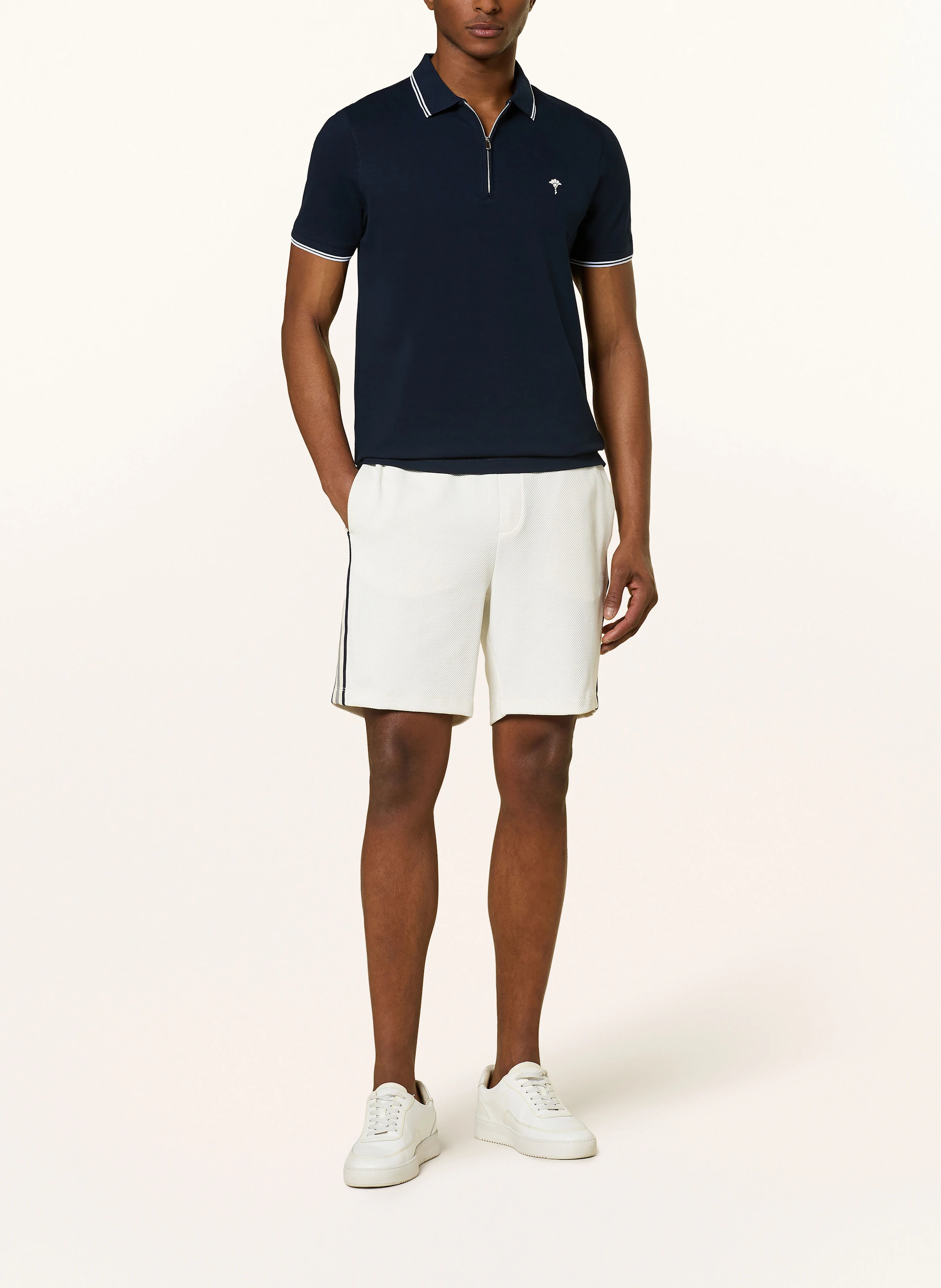 REISS Shorts mit Galonstreifen