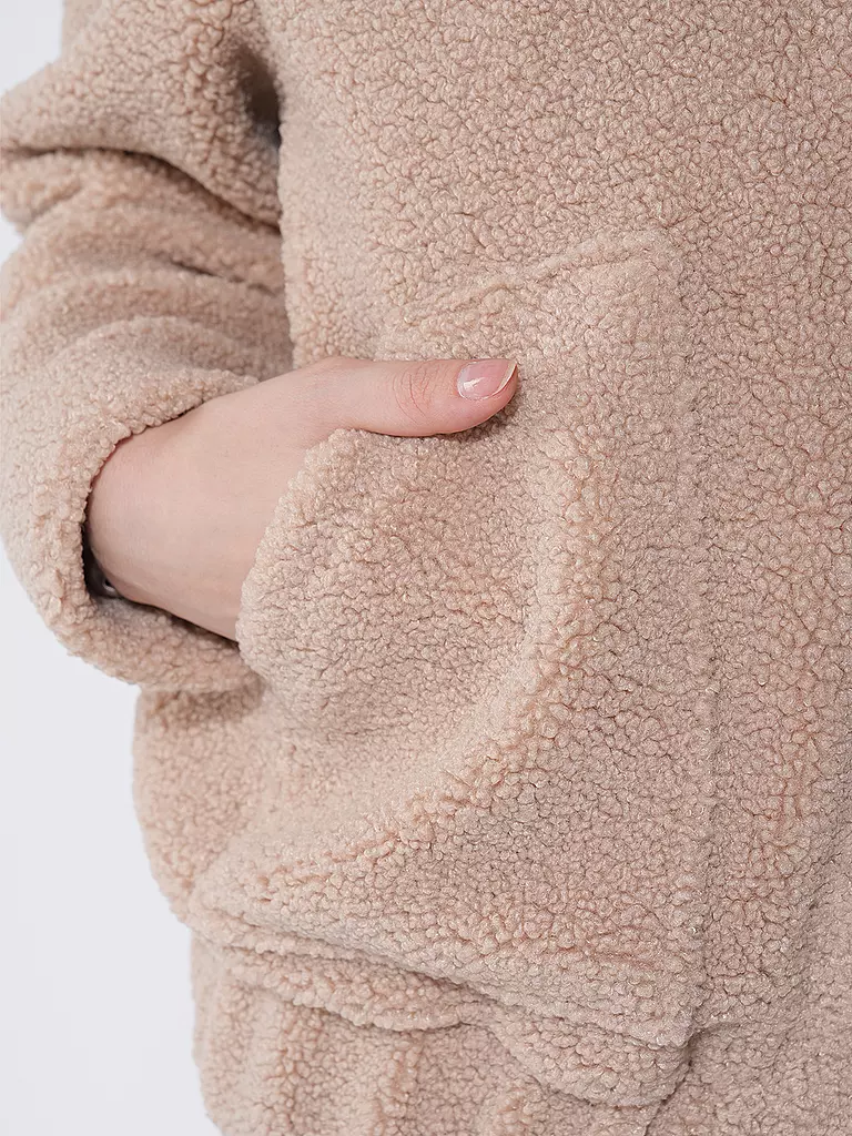 COMMA IDENTITY Jacke in Felloptik beige