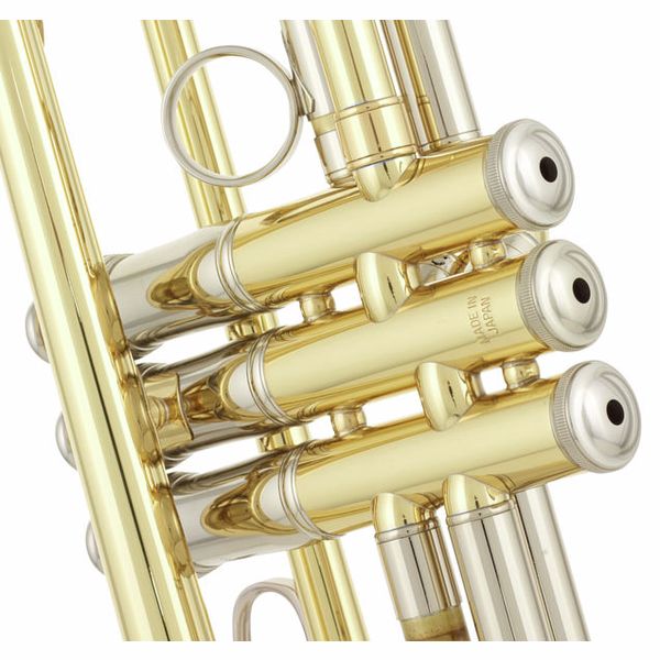 Yamaha YTR-8345R 04 Trumpet