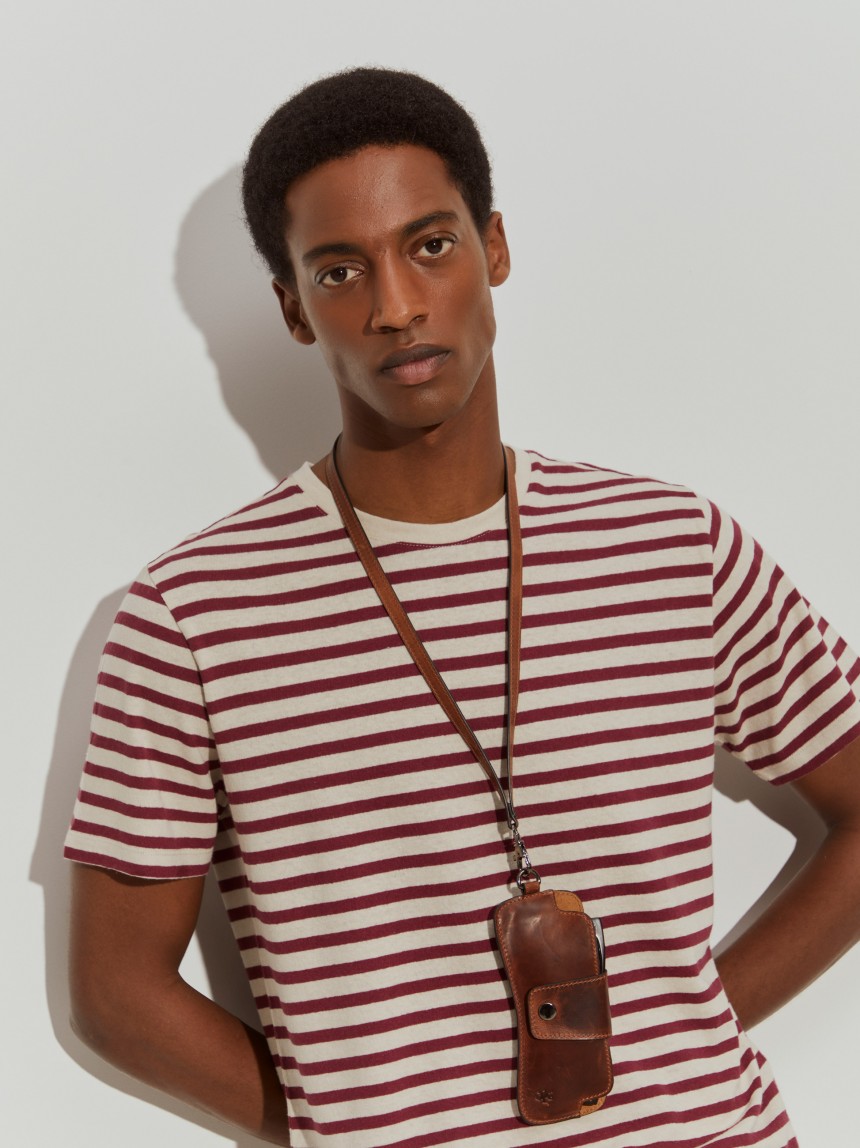 T-shirt às riscas em algodão e linho