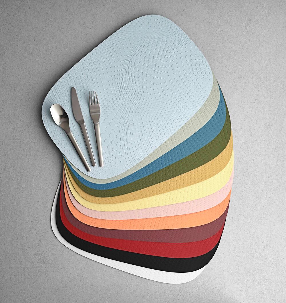 Aida  Karim Rashid Blueberry dækkeserviet - 45x30,6 cm.
