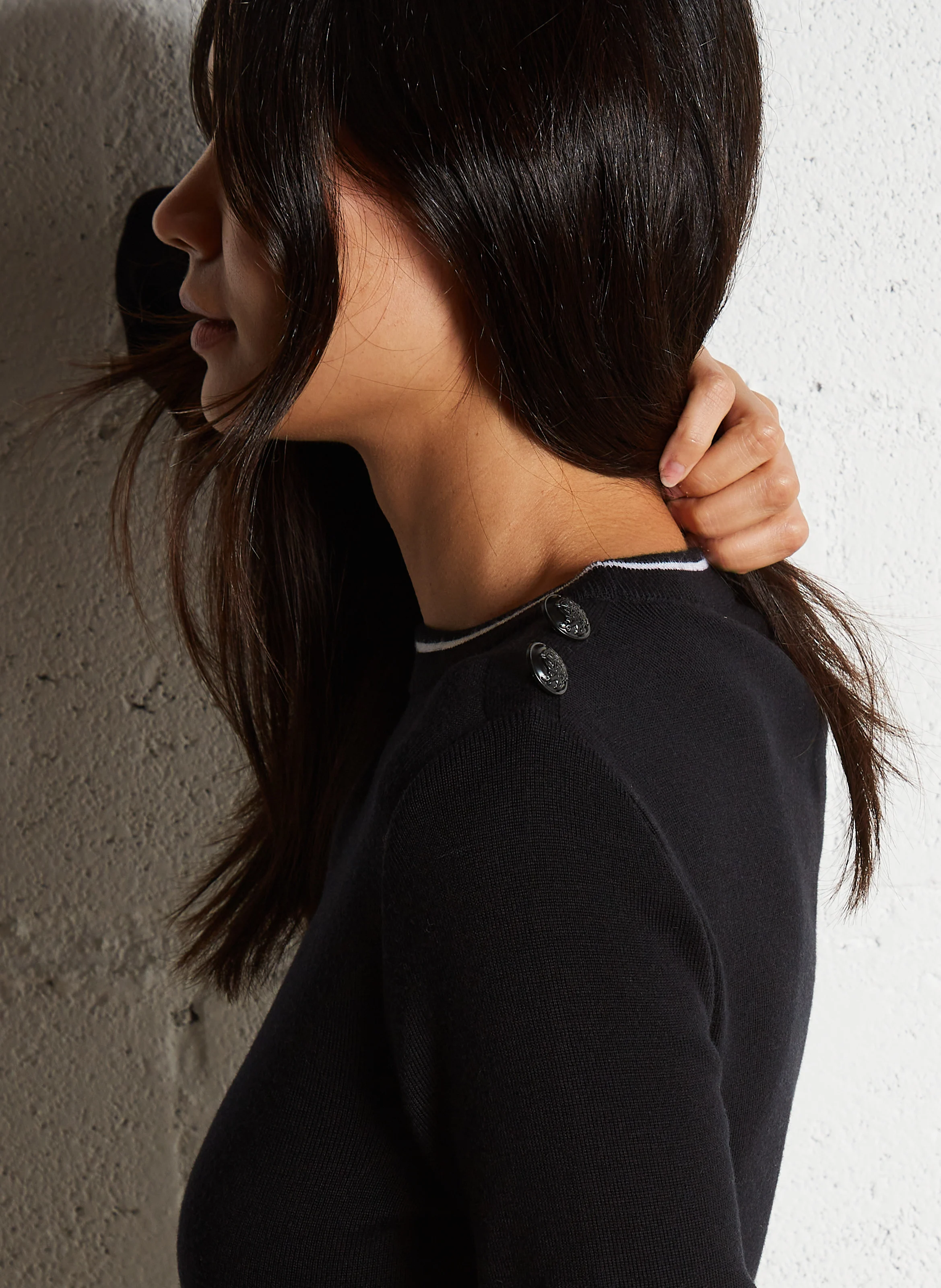 Pull ajusté col rond en laine | Noir