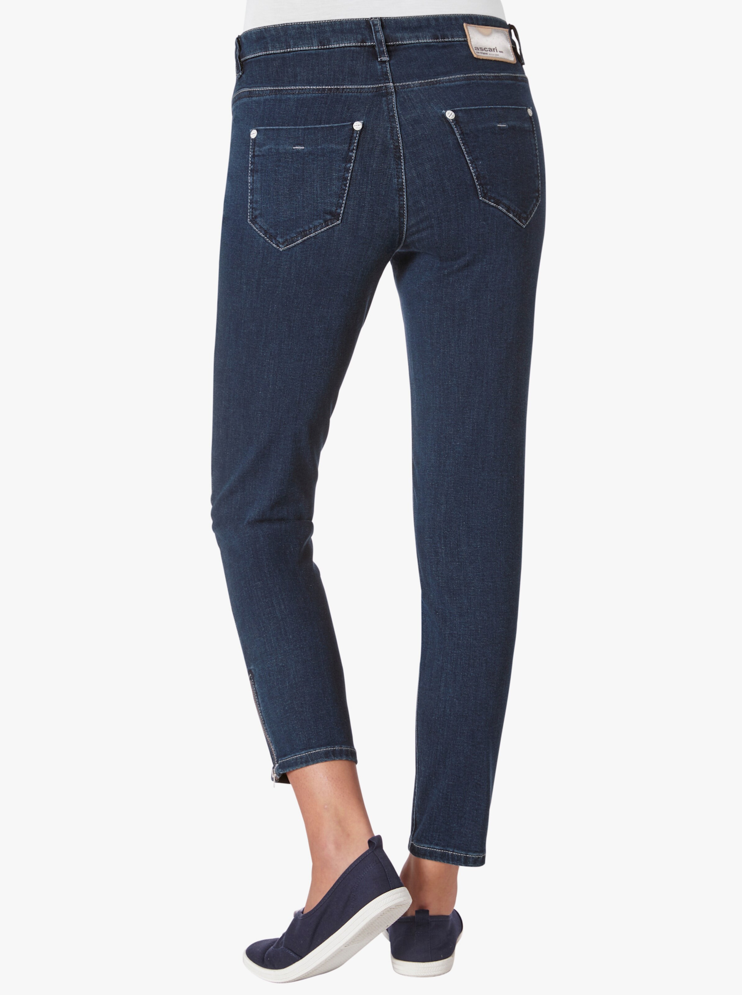 Stretch-Jeans mit Bauch-weg-Effekt