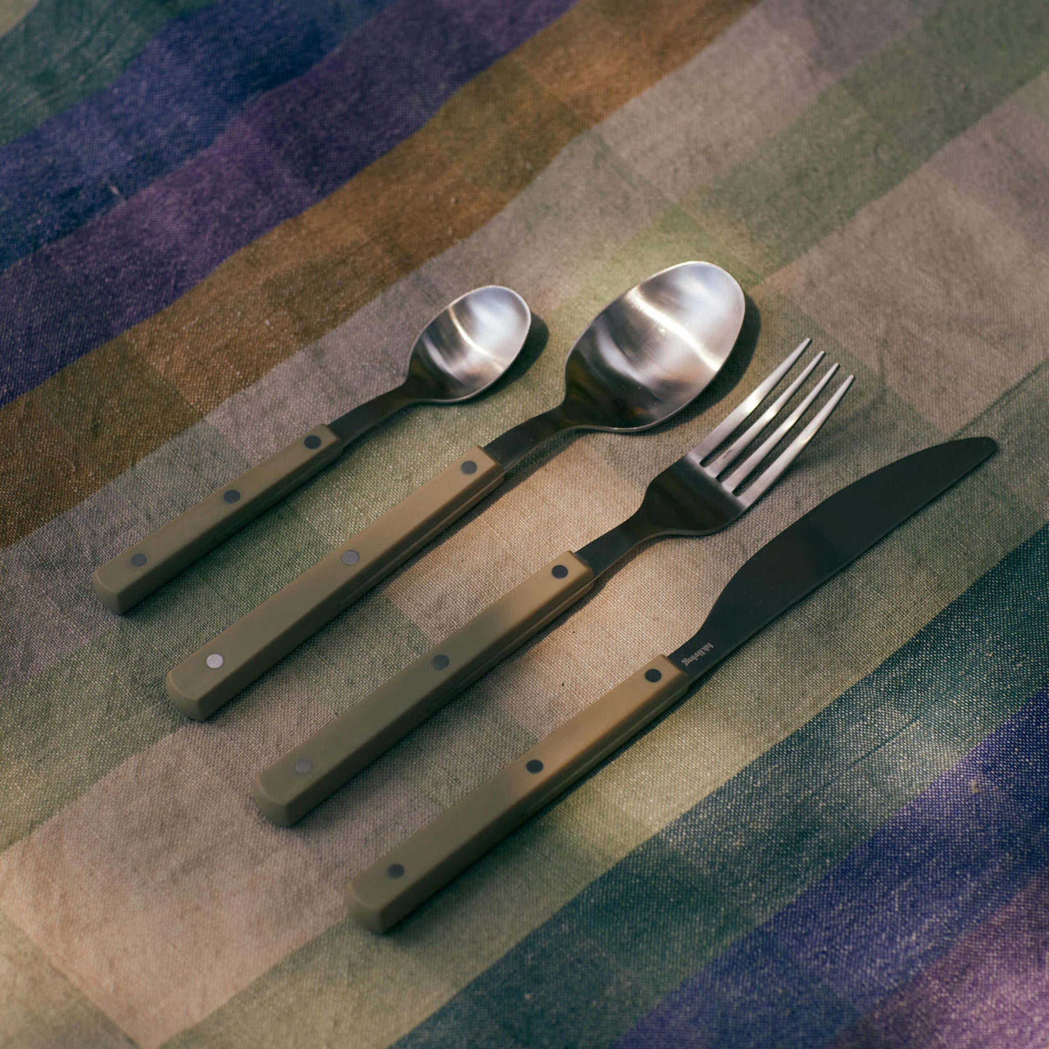 HKliving 70's Bestekset 16-delig - Olive